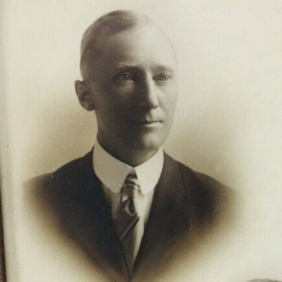 Antique Circa Late 1800s Sephia Cabinet Photo Victorian Family Portrait Framed - Picture 4 of 7